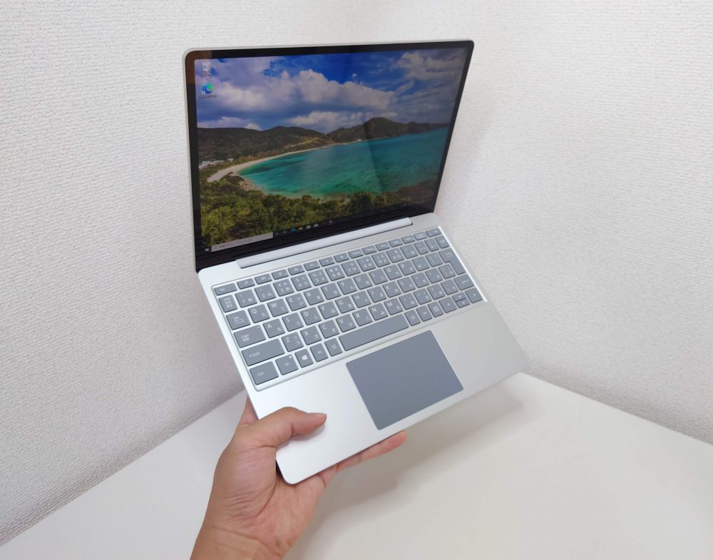 送料0円 8QC-00015 プラチナ Surface Laptop Go 2 マイクロソフト 12.4