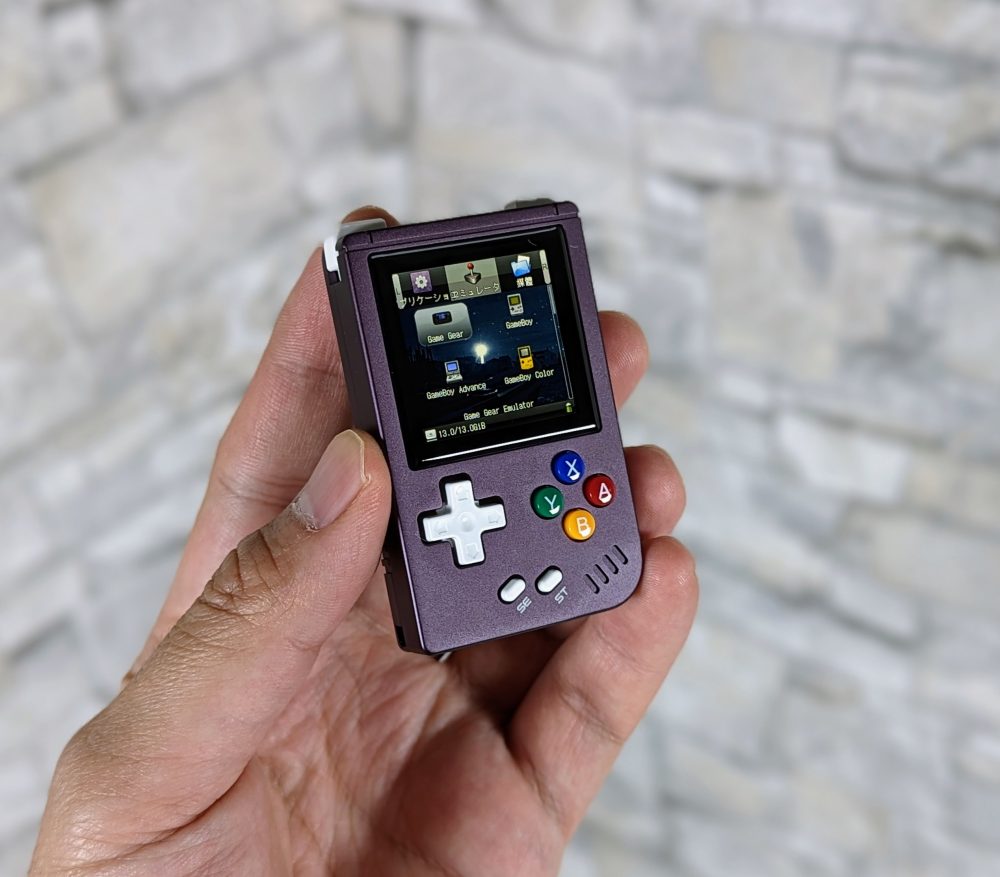 メタル外装の超極小携帯Linuxゲーム機「Anbernic RG Nano」レビュー