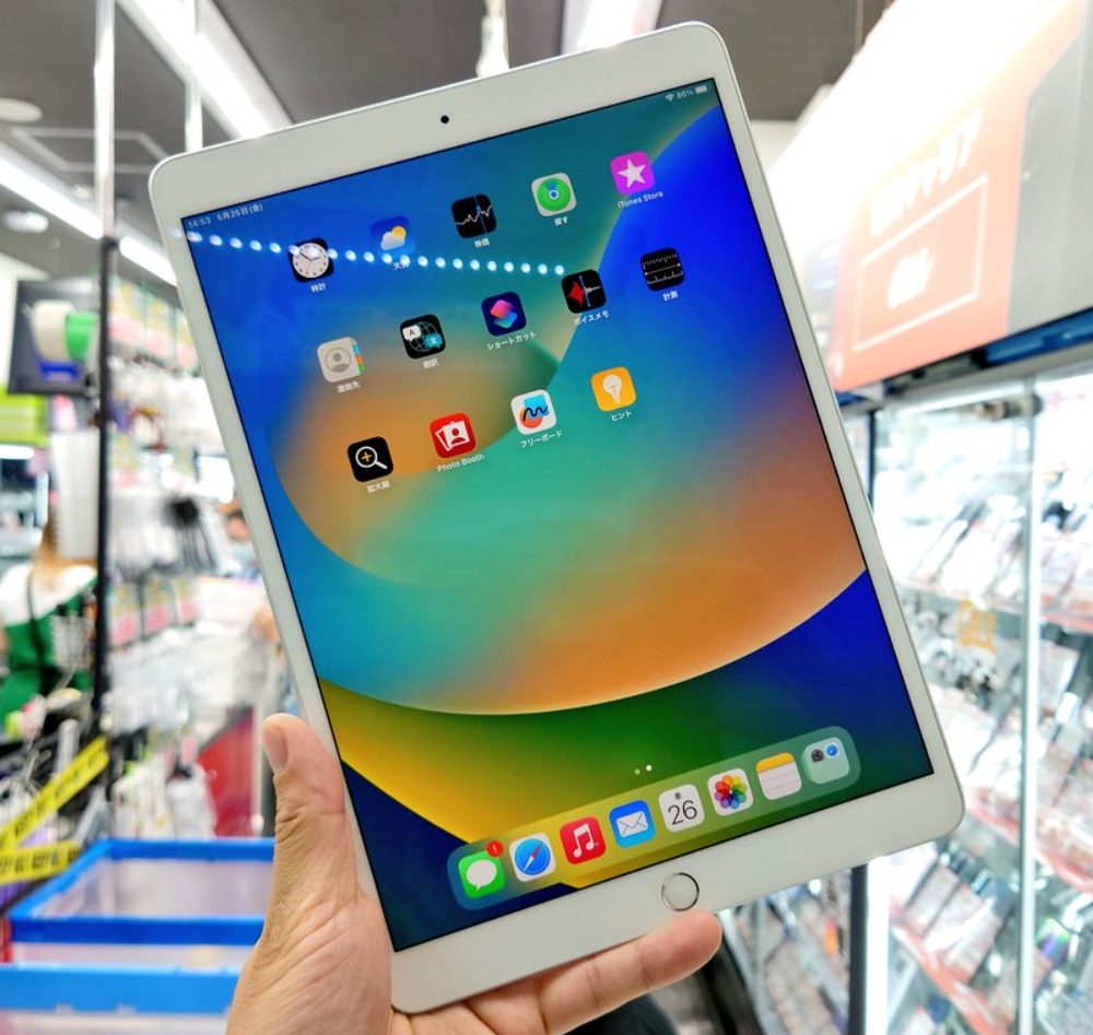 セルラー版2019年版iPad Air 3中古が31,800円でセール開始！【SIM